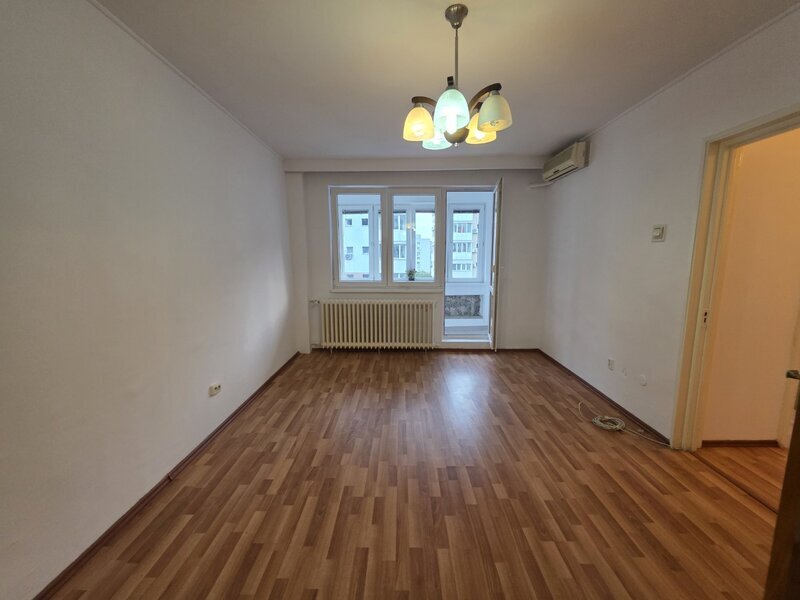 Theodor Pallady, 5 minute metrou 1 Decembrie 1918, pe strada Becatei